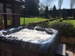 Large Holiday House with Hot Tub & Swimming Pool for Group Stays
